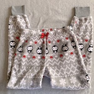 8/$20 Penguin Plush Lounge Pajama Pants Size Medium 10/12